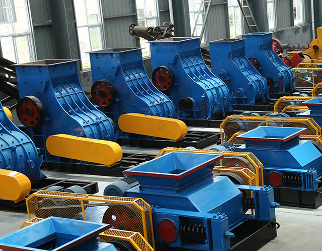 雙級無篩底粉碎機(jī)，雙級破碎機(jī)機(jī)廠家，雙級粉碎機(jī)價(jià)格，雙級錘式破碎機(jī)